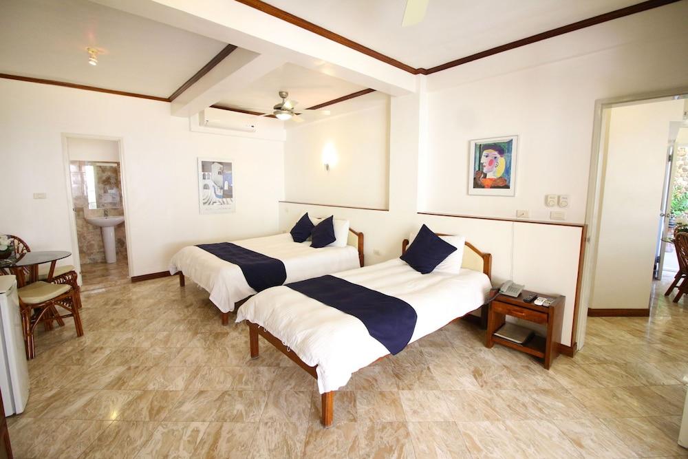 Mermaid Resort Puerto Galera Exteriör bild
