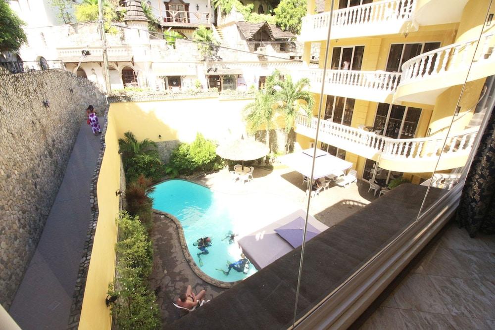 Mermaid Resort Puerto Galera Exteriör bild